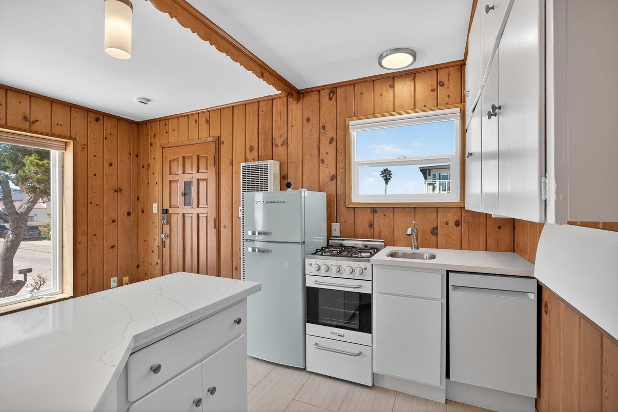 Interior, Kitchen, Wooden Walls