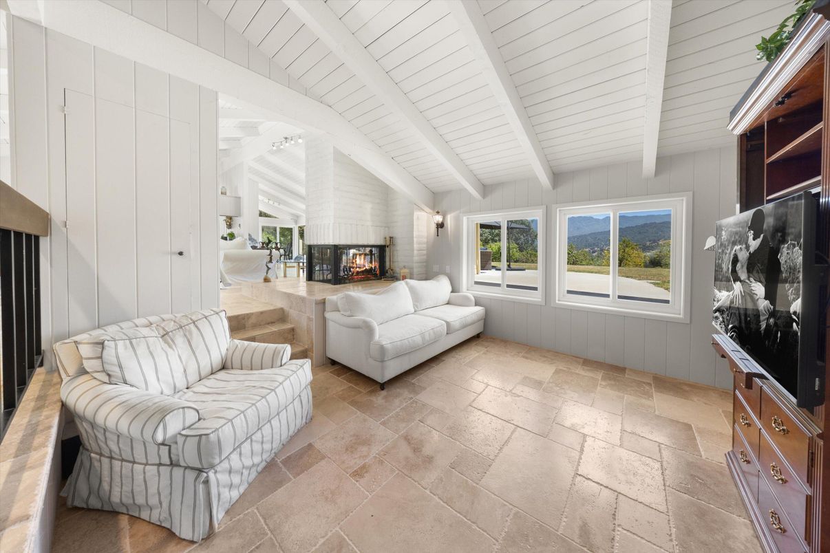 Fireplace, Interior, Living room