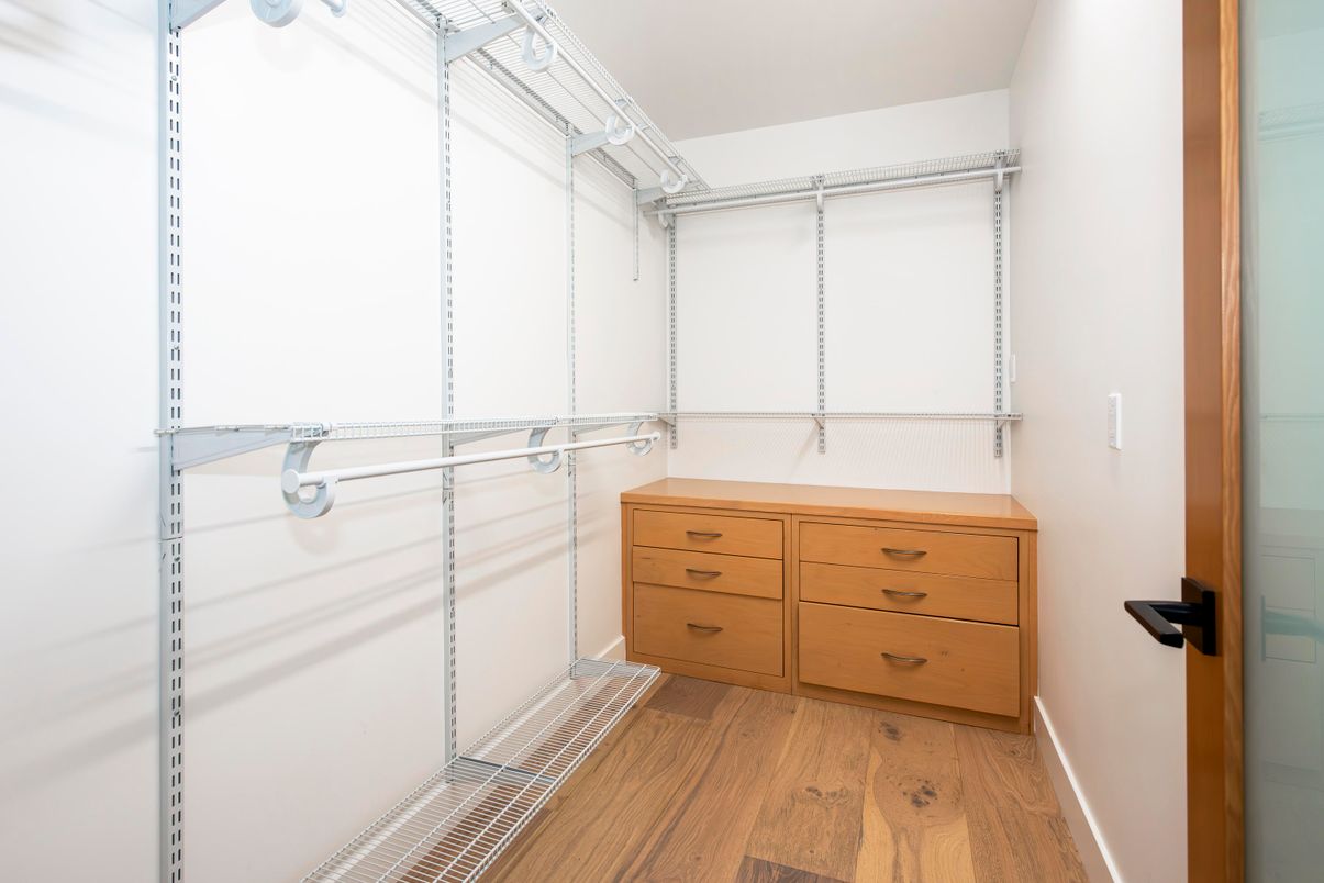 Interior, Walk-in Closets, Wood Texture Flooring