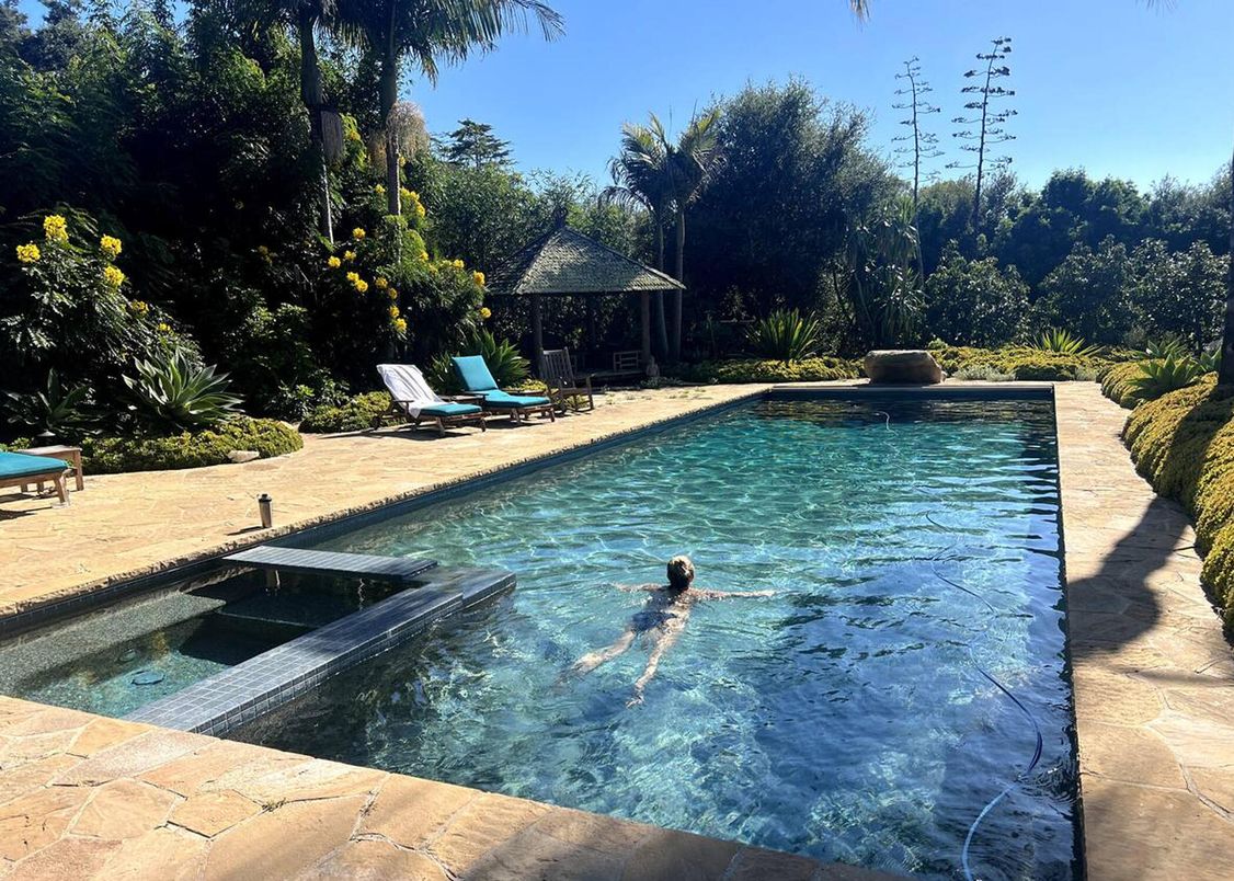 Exterior, Pool