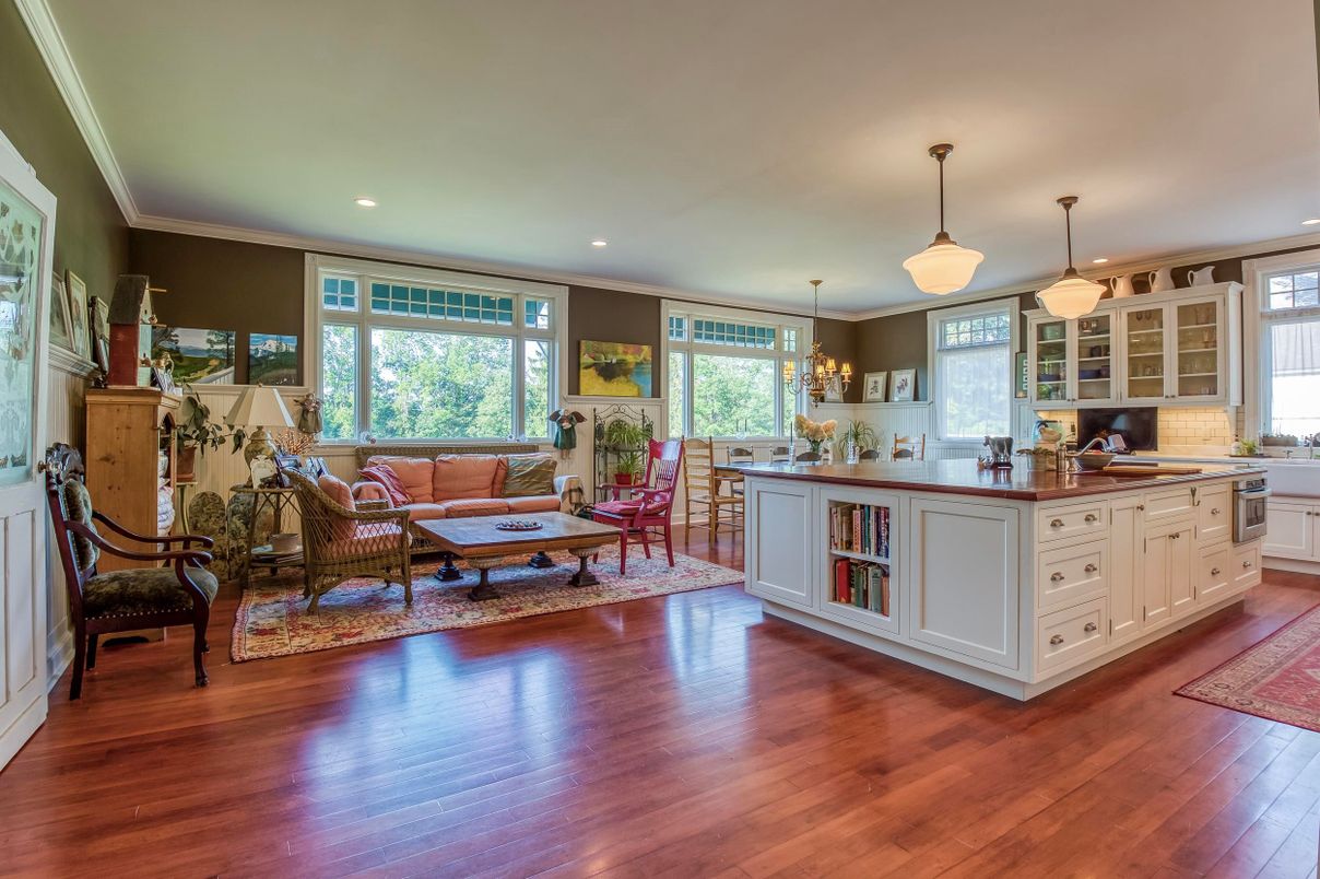 Chandelier, Dining room, Interior, Kitchen, Living room, Pendant Lights, Recessed Lighting, Wood Texture Flooring