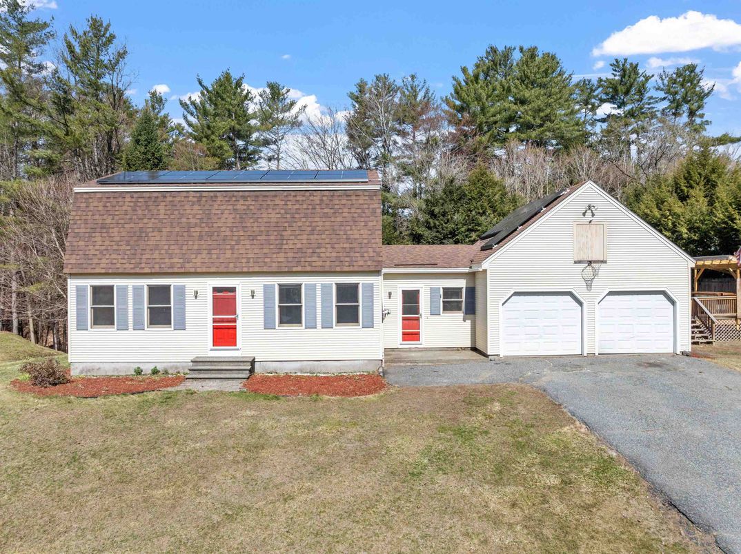 Attached, Exterior, Facade, Solar Panels, Cape Cod