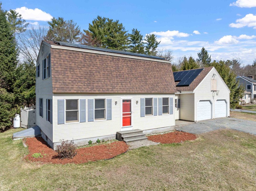 Attached, Exterior, Facade, Solar Panels, Cape Cod