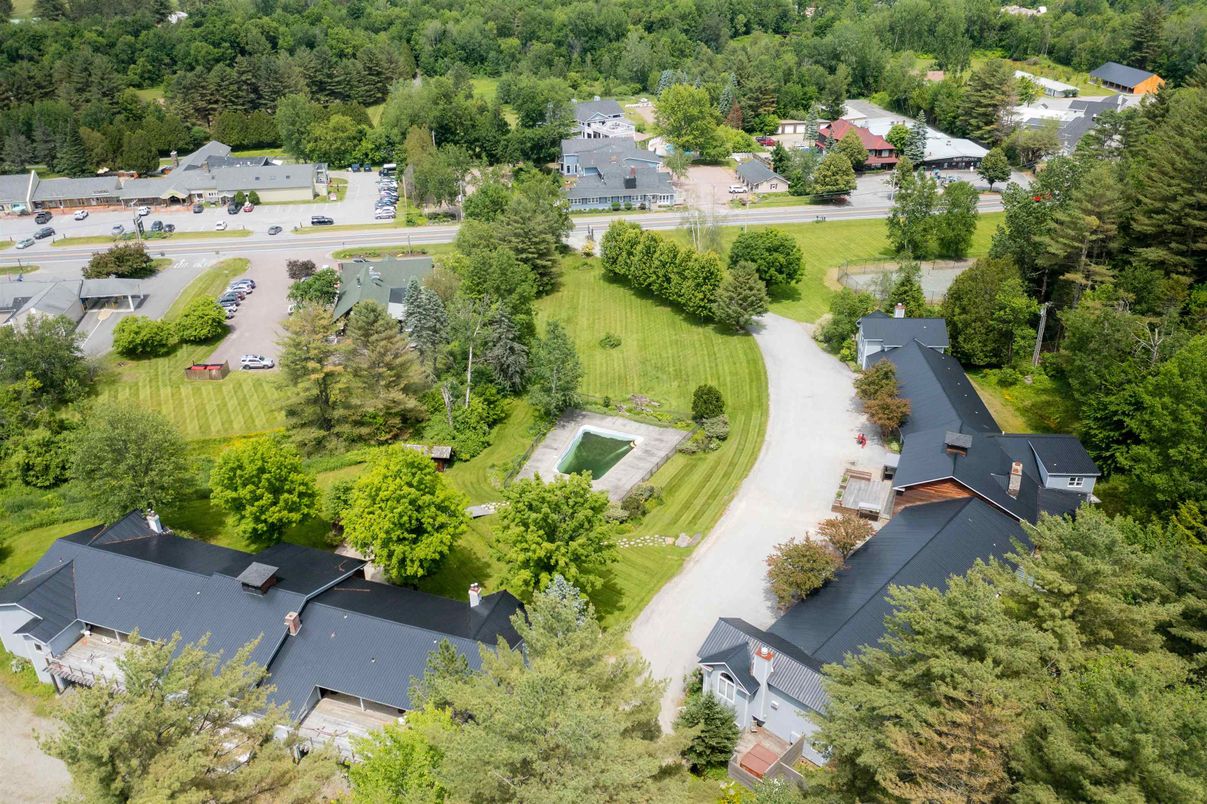 Exterior, Drone