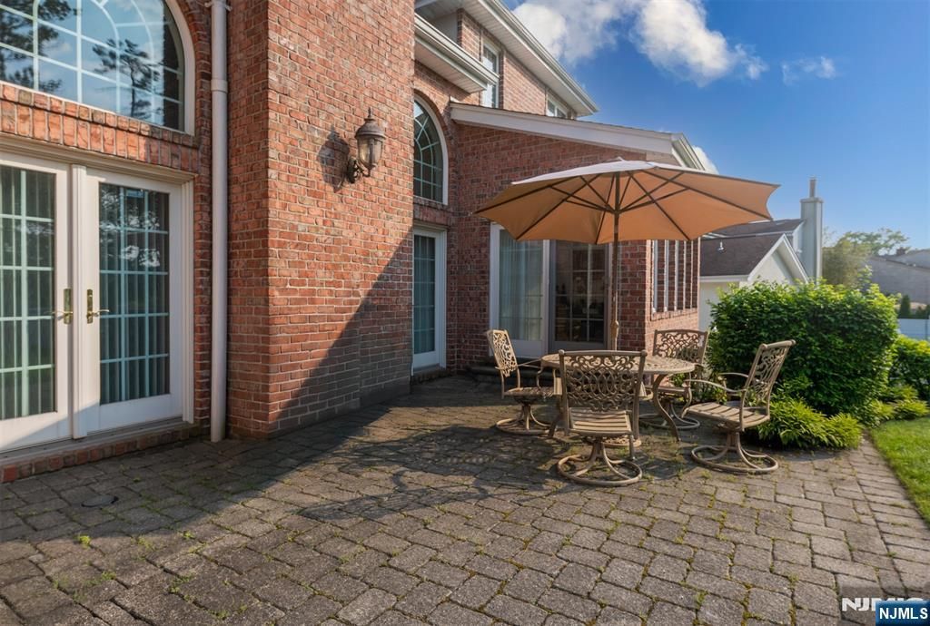 DE Listing image placeholder