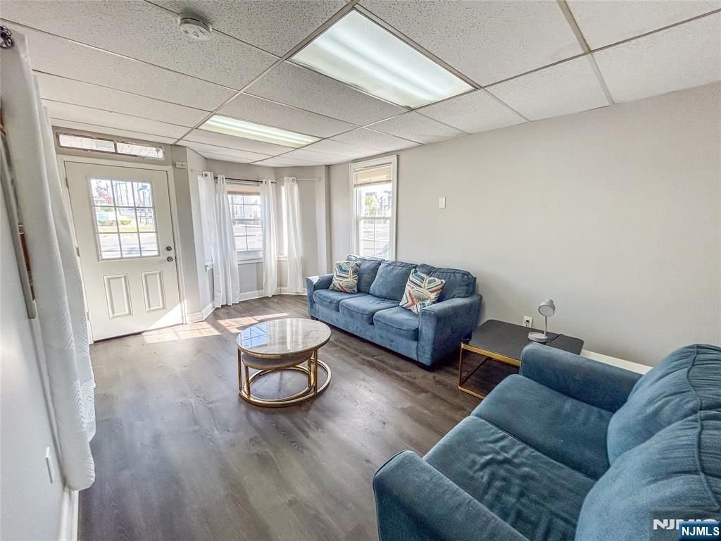 DE Listing image placeholder
