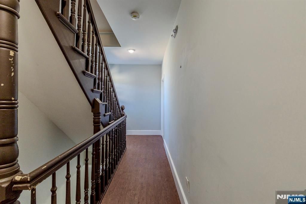 DE Listing image placeholder