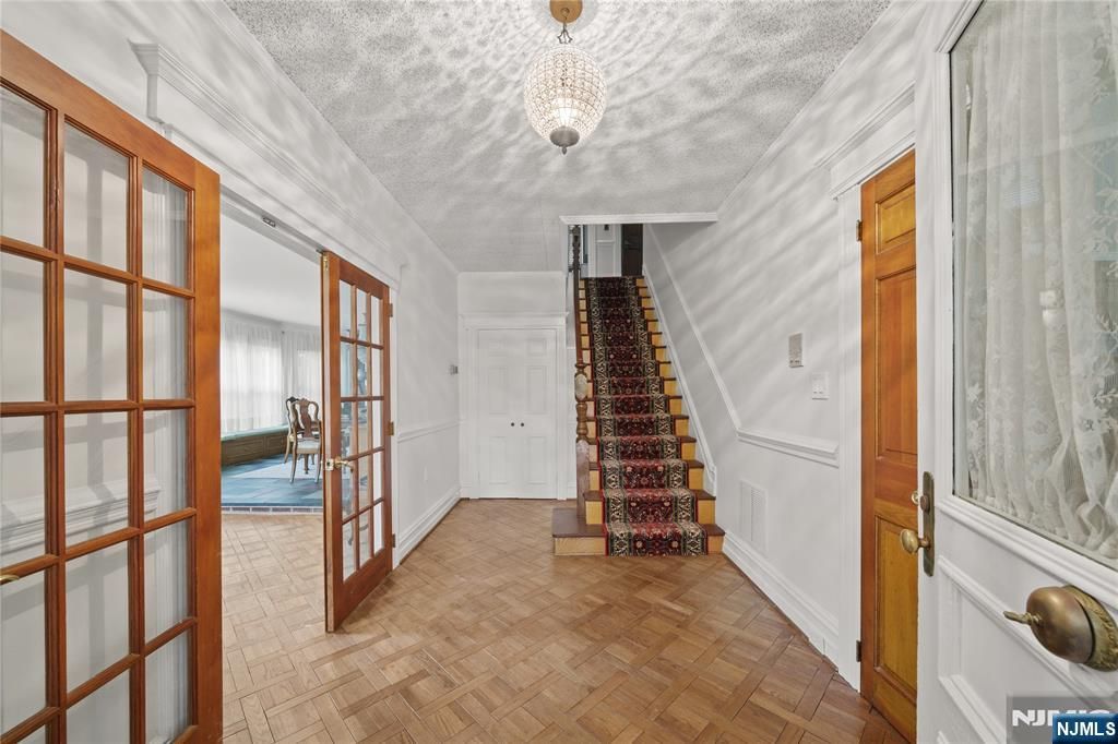 DE Listing image placeholder