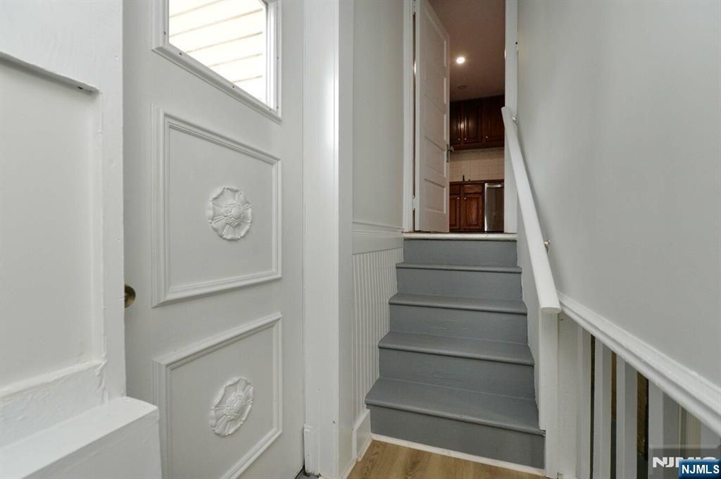 DE Listing image placeholder