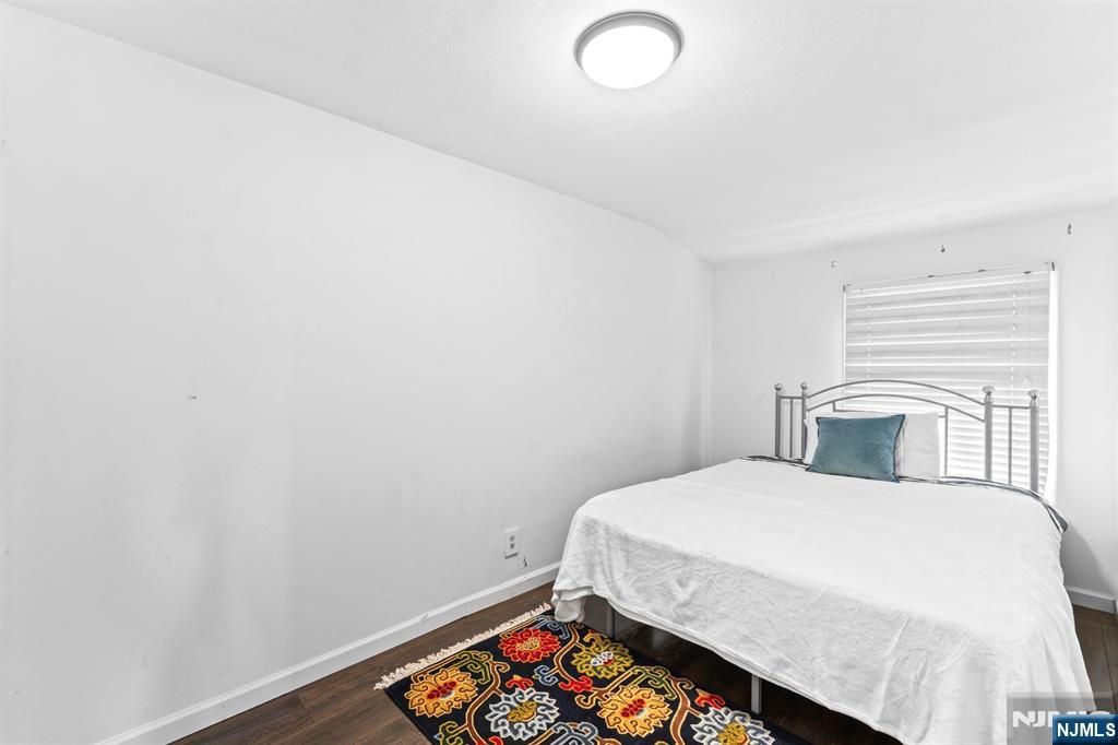 DE Listing image placeholder