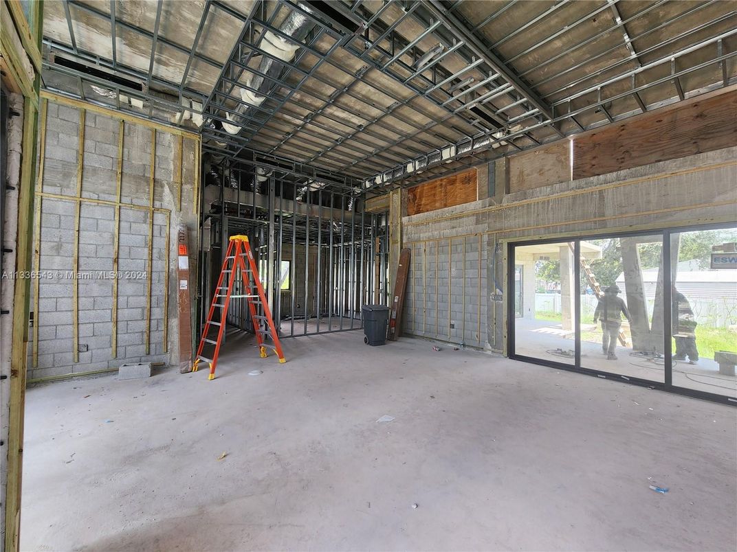 Empty room, Interior, Stone Walls, Wooden Beams