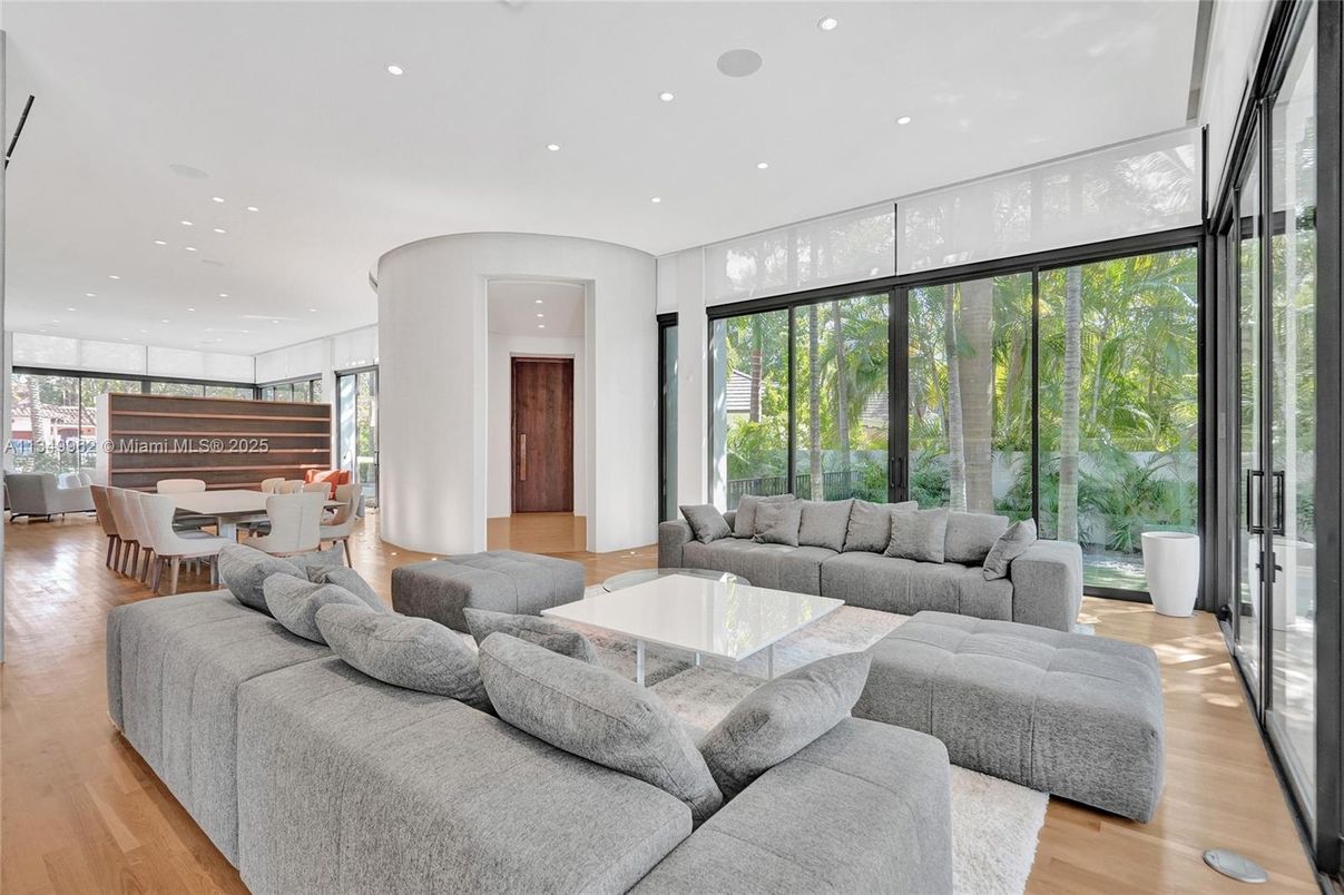 Dining room, Interior, Kitchen, Living room, Pendant Lights, Recessed Lighting, Wood Texture Flooring