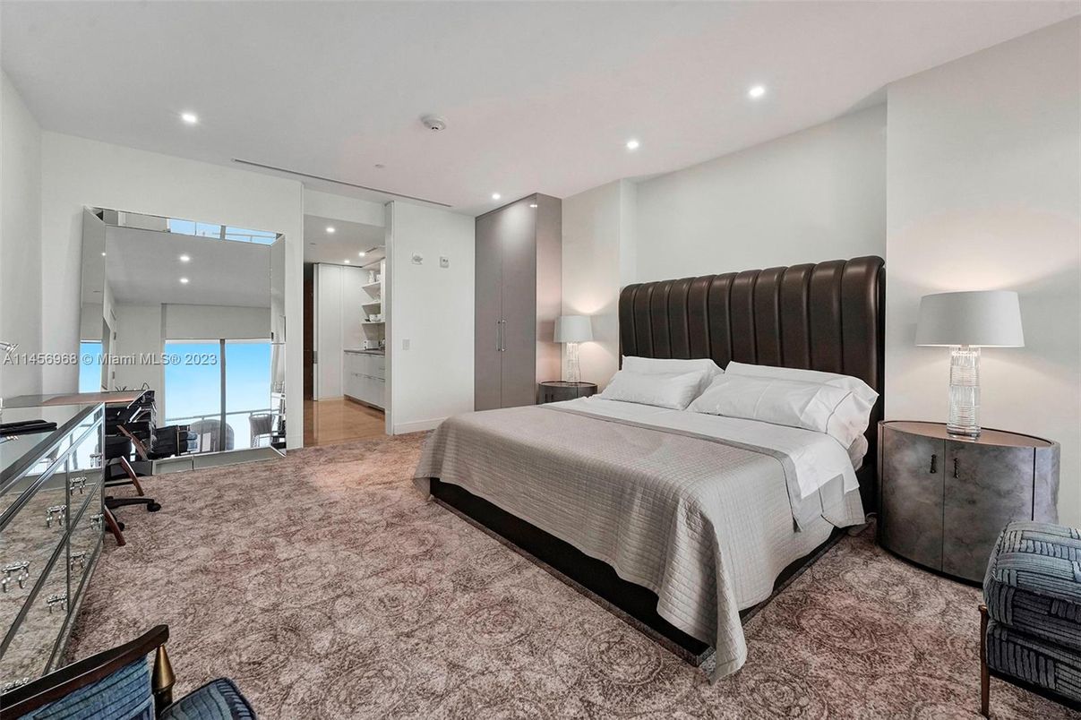 Bedroom, Interior, Recessed Lighting