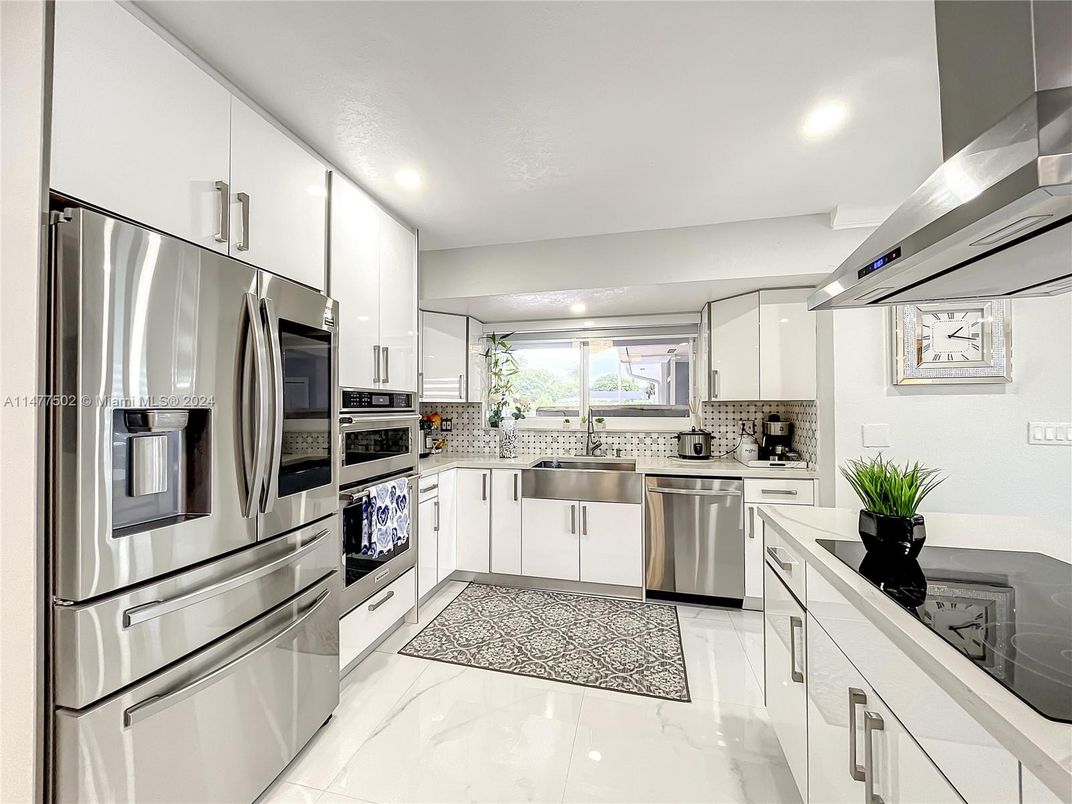 Interior, Kitchen, Marble, Recessed Lighting, Stainless Steel Appliances