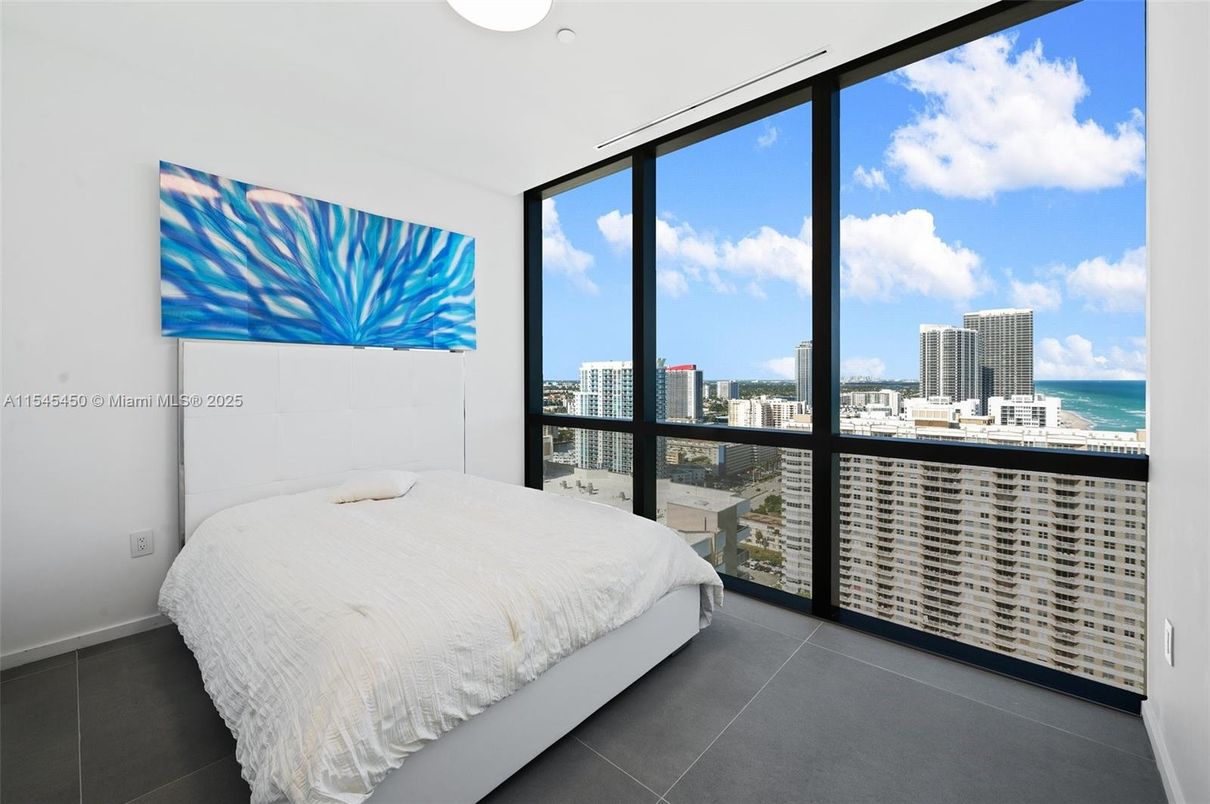 Bedroom, Interior, Water