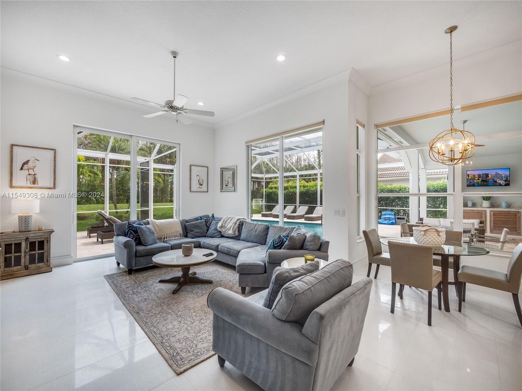 Chandelier, Dining room, Interior, Living room, Recessed Lighting