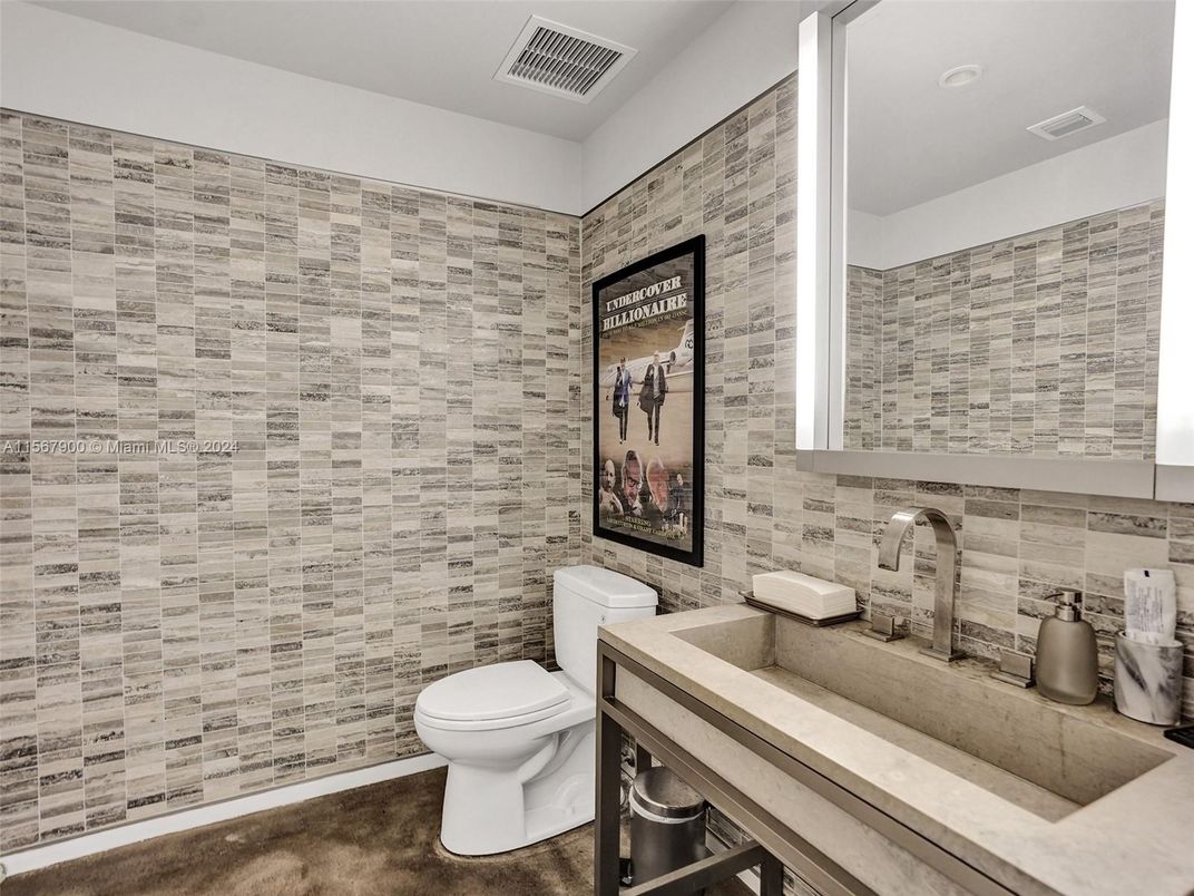 Bathroom, Interior