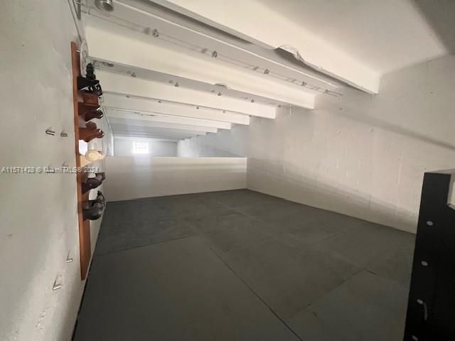 Garage, Interior