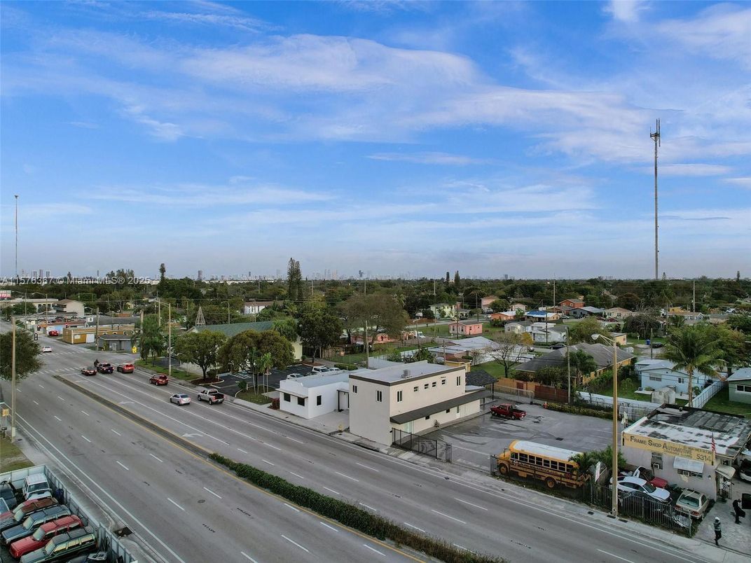 Exterior, Drone