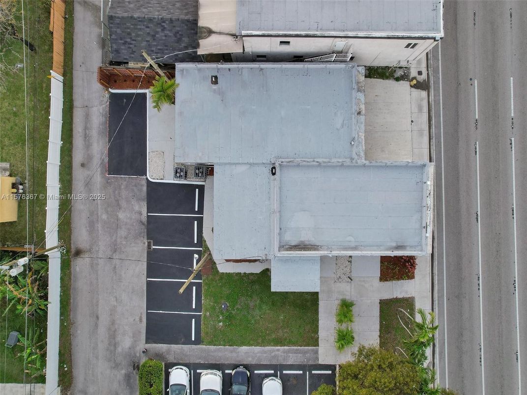 Exterior, Drone