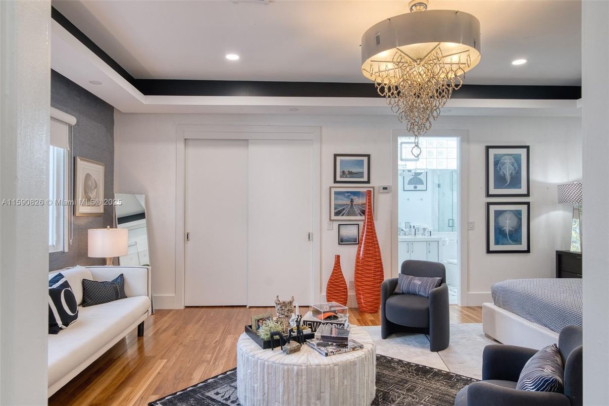 Chandelier, Interior, Living room, Recessed Lighting, Wood Texture Flooring