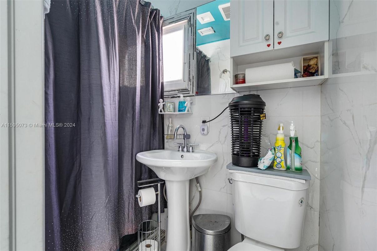 Bathroom, Interior, Marble Walls