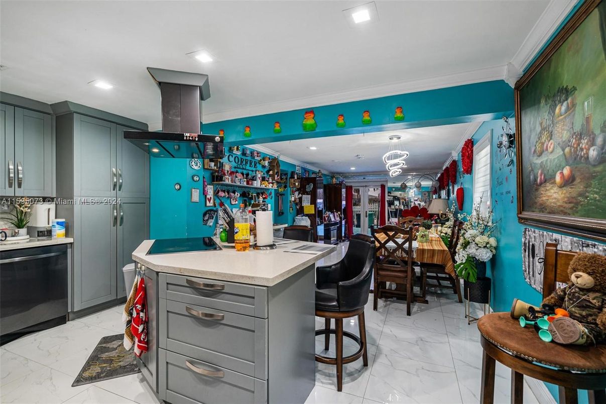 Dining room, Interior, Marble, Recessed Lighting