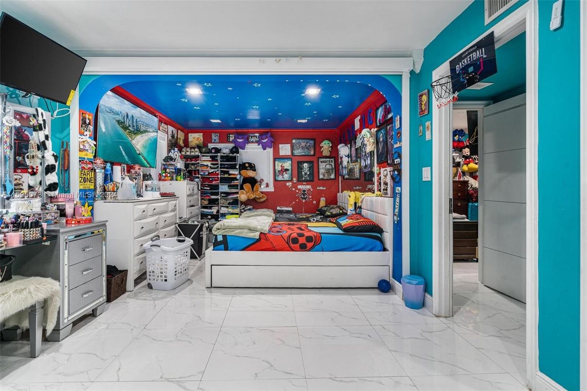 Interior, Marble, Recessed Lighting