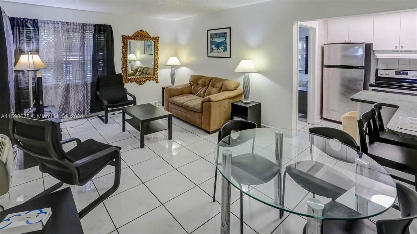 Dining room, Interior, Kitchen, Living room