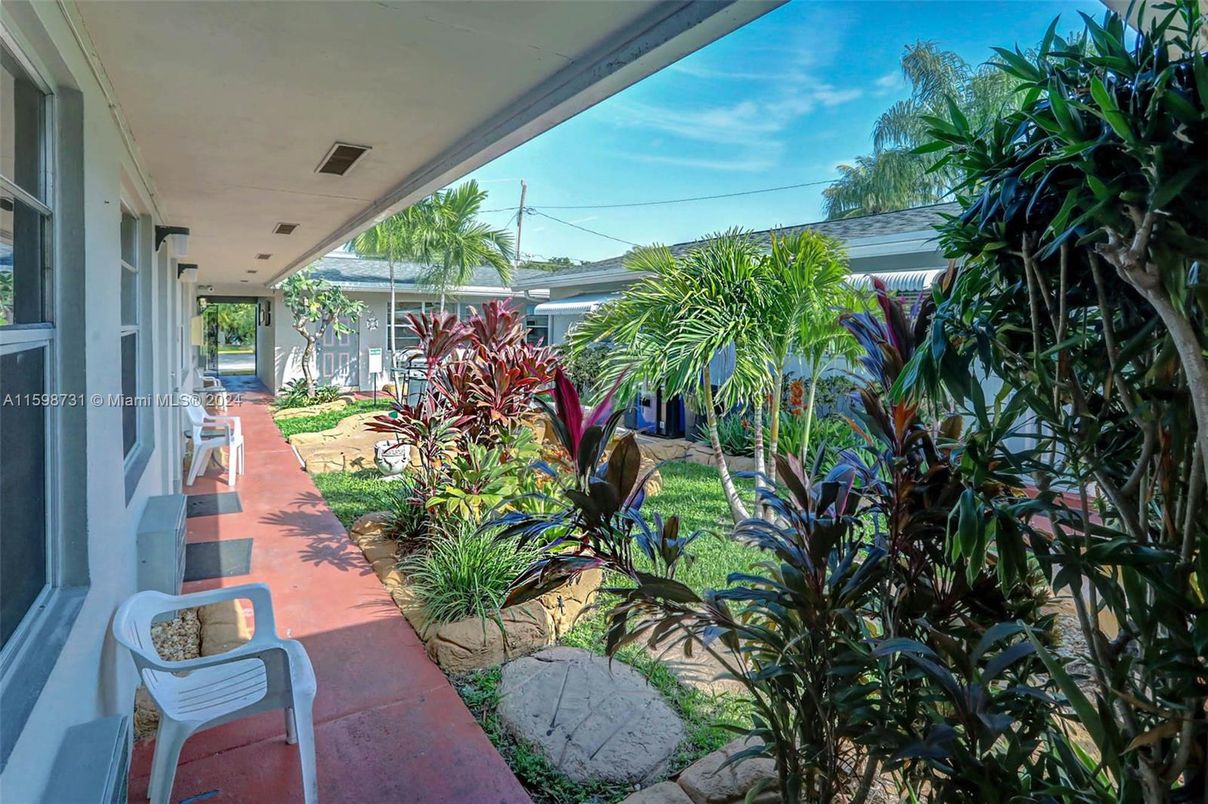 Backyard, Exterior