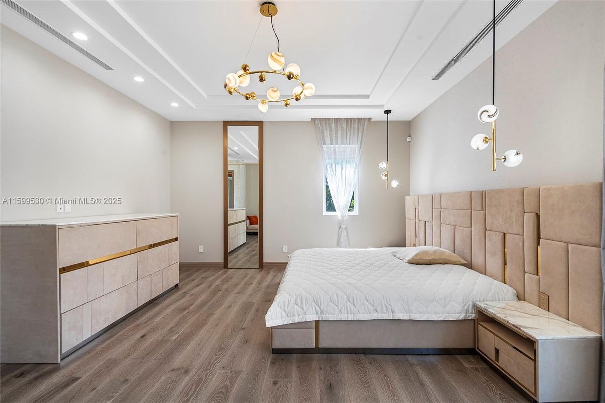 Bedroom, Chandelier, Interior, Pendant Lights, Recessed Lighting, Wood Texture Flooring