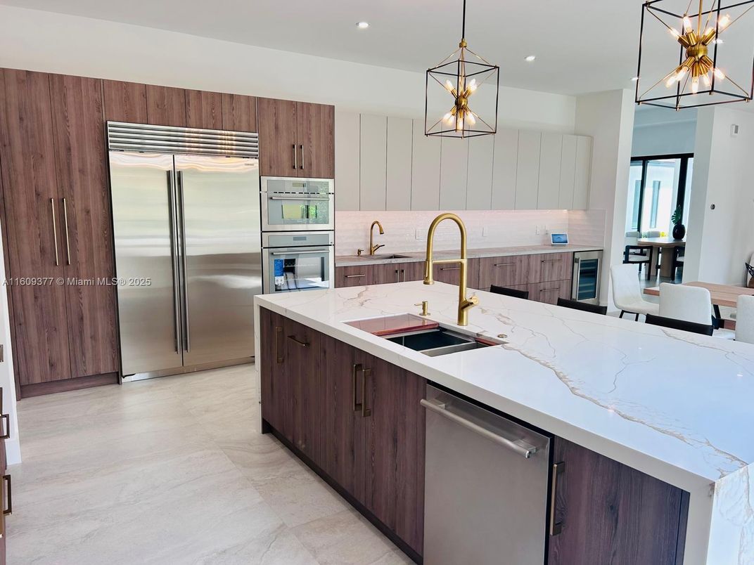 Interior, Kitchen, Pendant Lights, Recessed Lighting, Stainless Steel Appliances