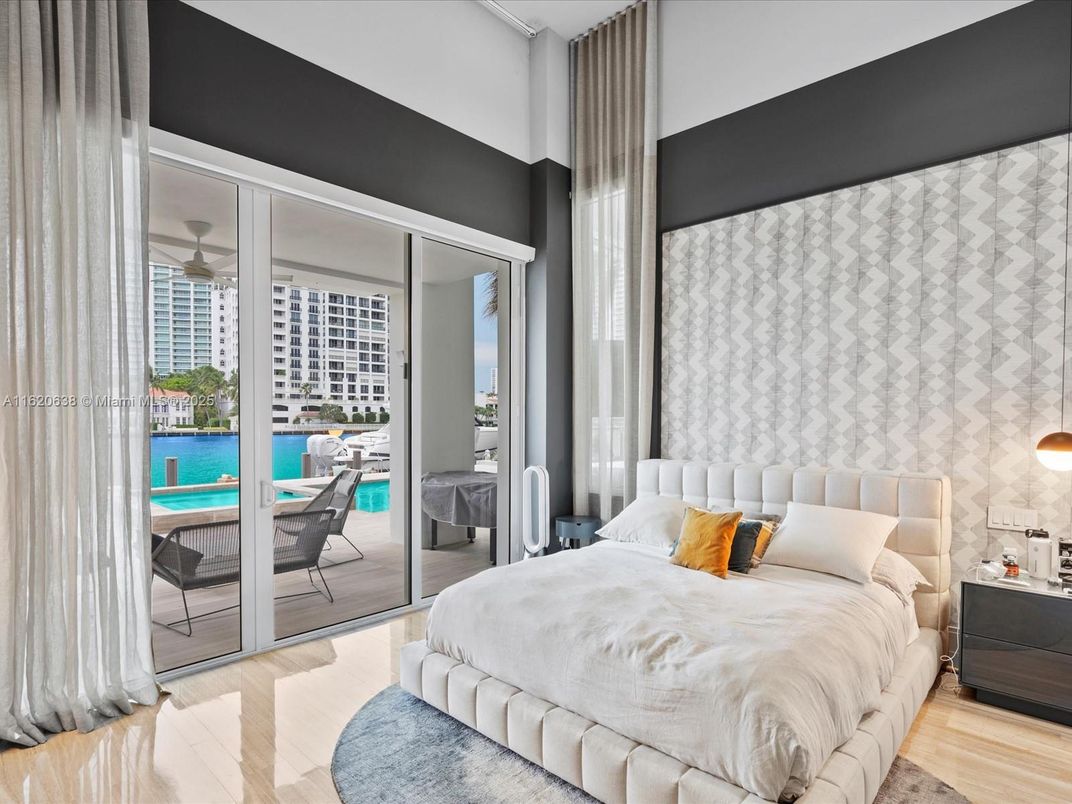 Bedroom, Interior, Water, Wood Texture Flooring