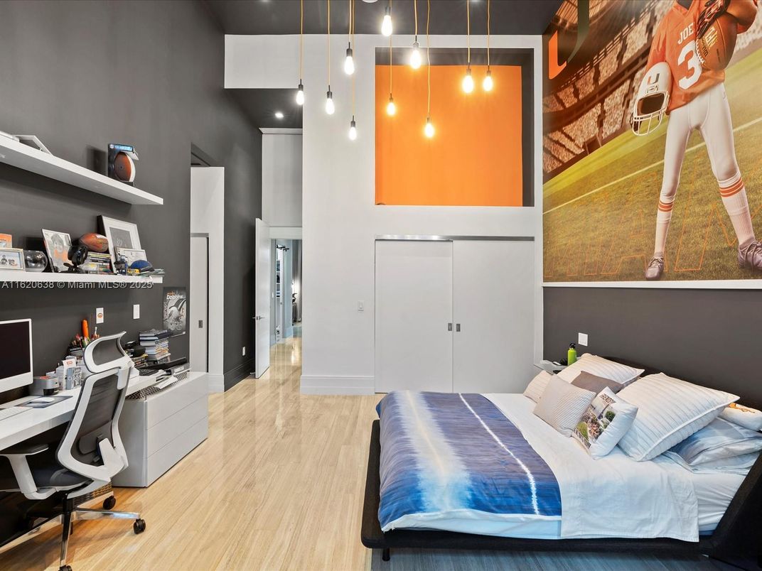 Bedroom, Home Office, Interior, Pendant Lights, Wood Texture Flooring