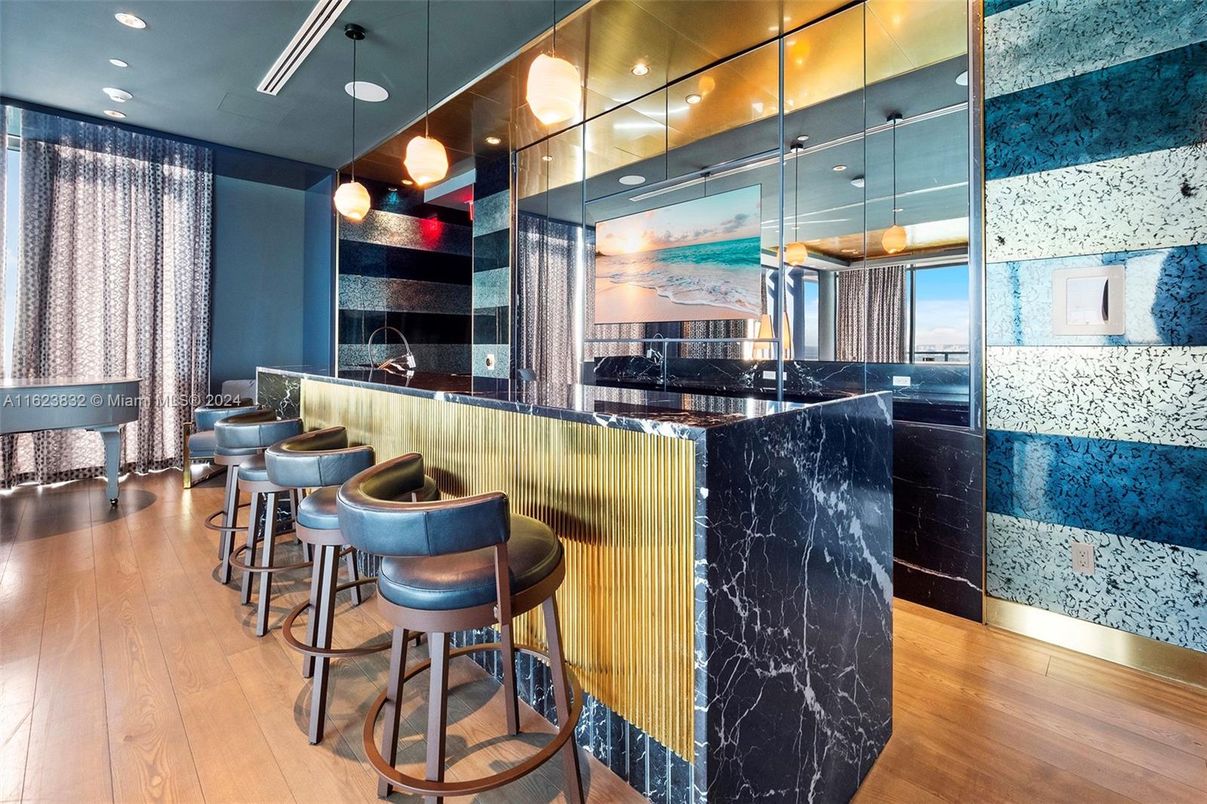Interior, Pendant Lights, Recessed Lighting, Wood Texture Flooring