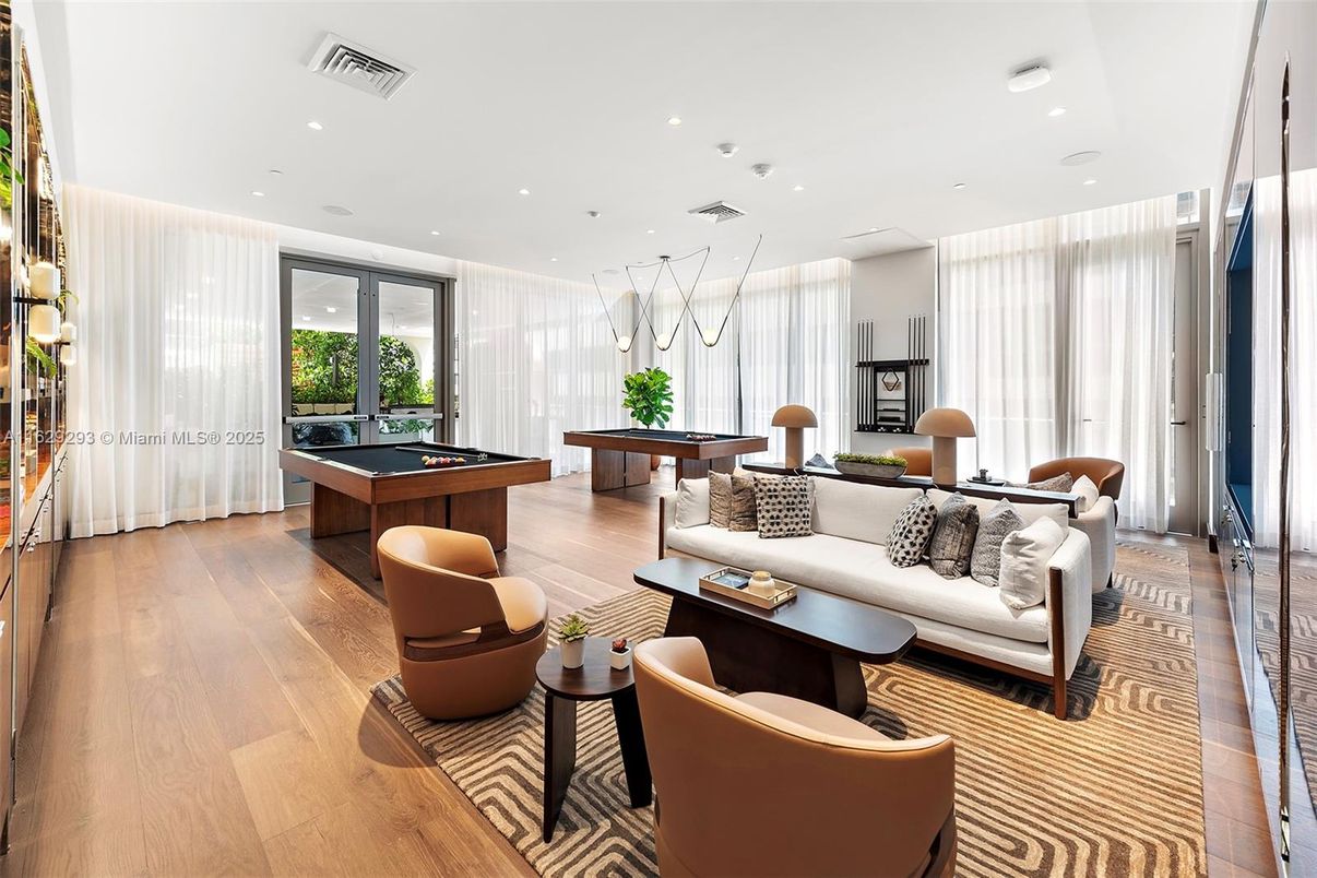 Billiard Table, Game Room, Interior, Living room, Pendant Lights, Recessed Lighting, Wood Texture Flooring
