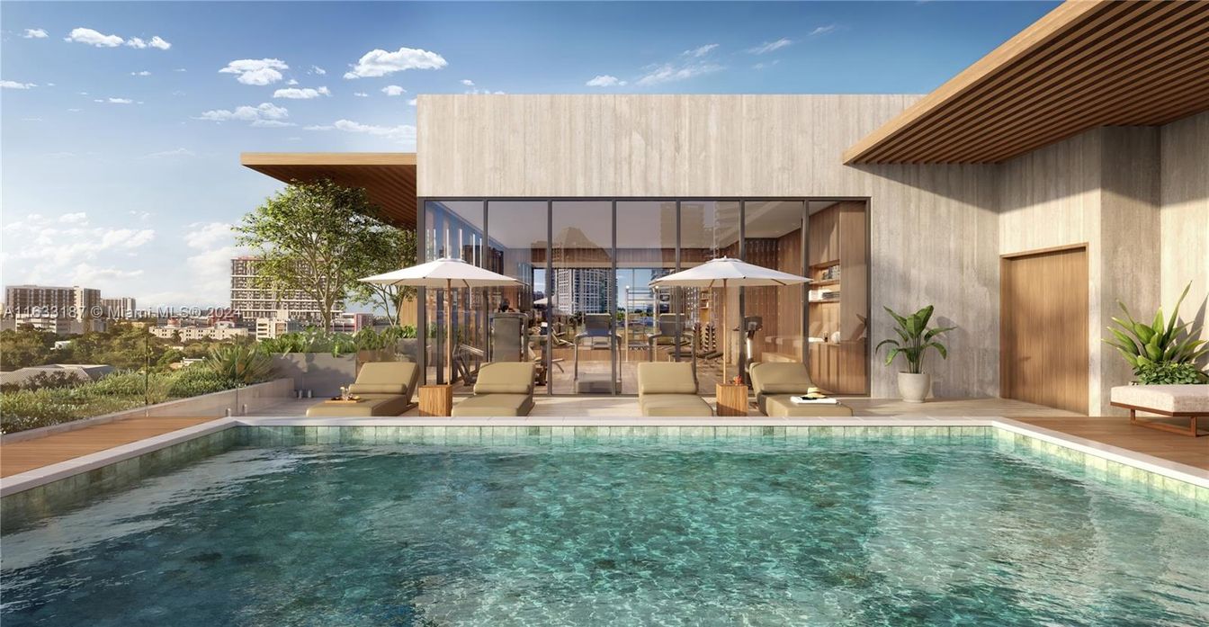 Exterior, Pool