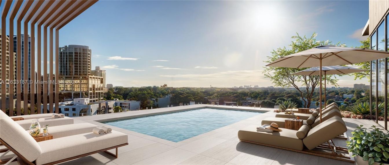 Exterior, Pool, Other