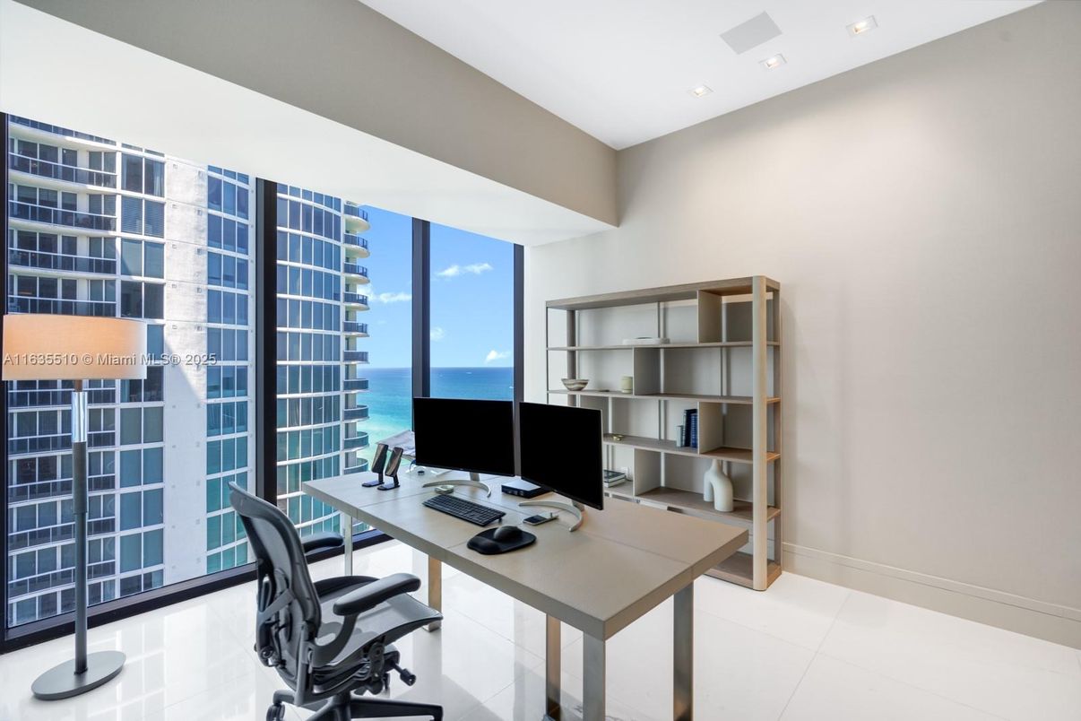 Home Office, Interior, Recessed Lighting, Water