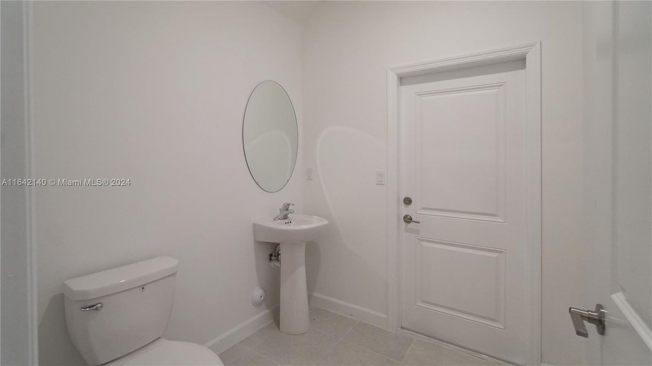 Bathroom, Interior