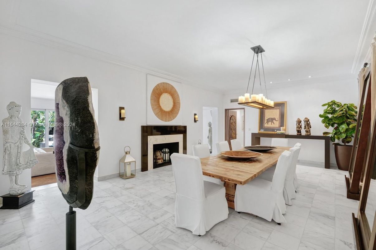 Dining room, Fireplace, Interior, Marble, Pendant Lights, Recessed Lighting