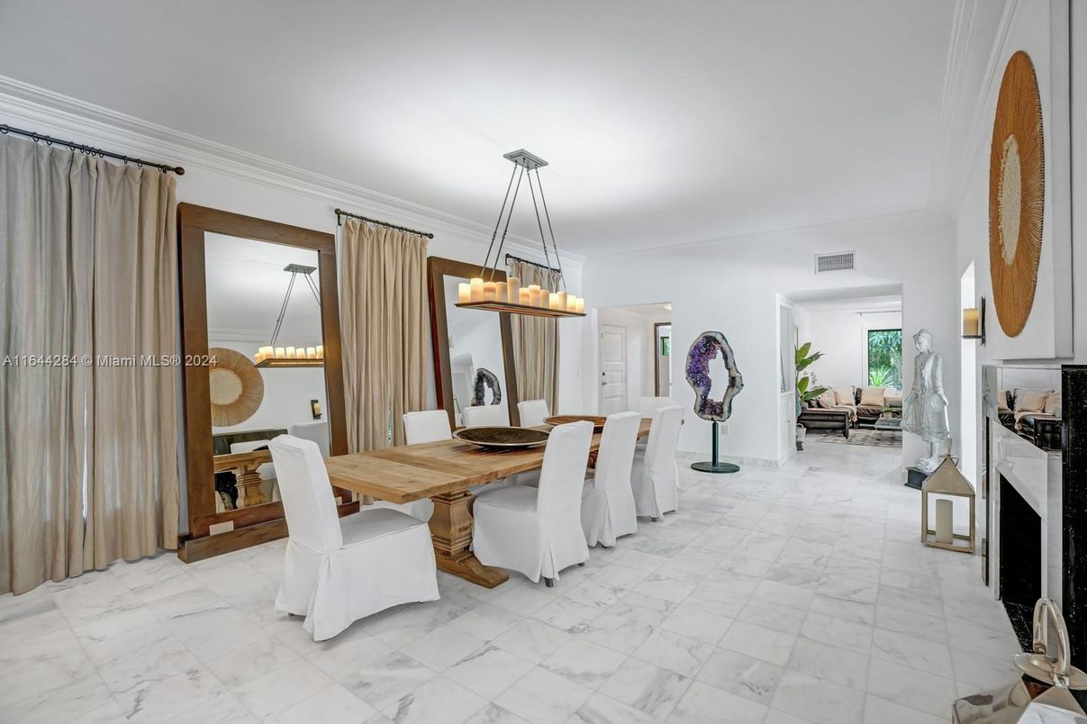 Chandelier, Dining room, Fireplace, Interior, Marble, Pendant Lights
