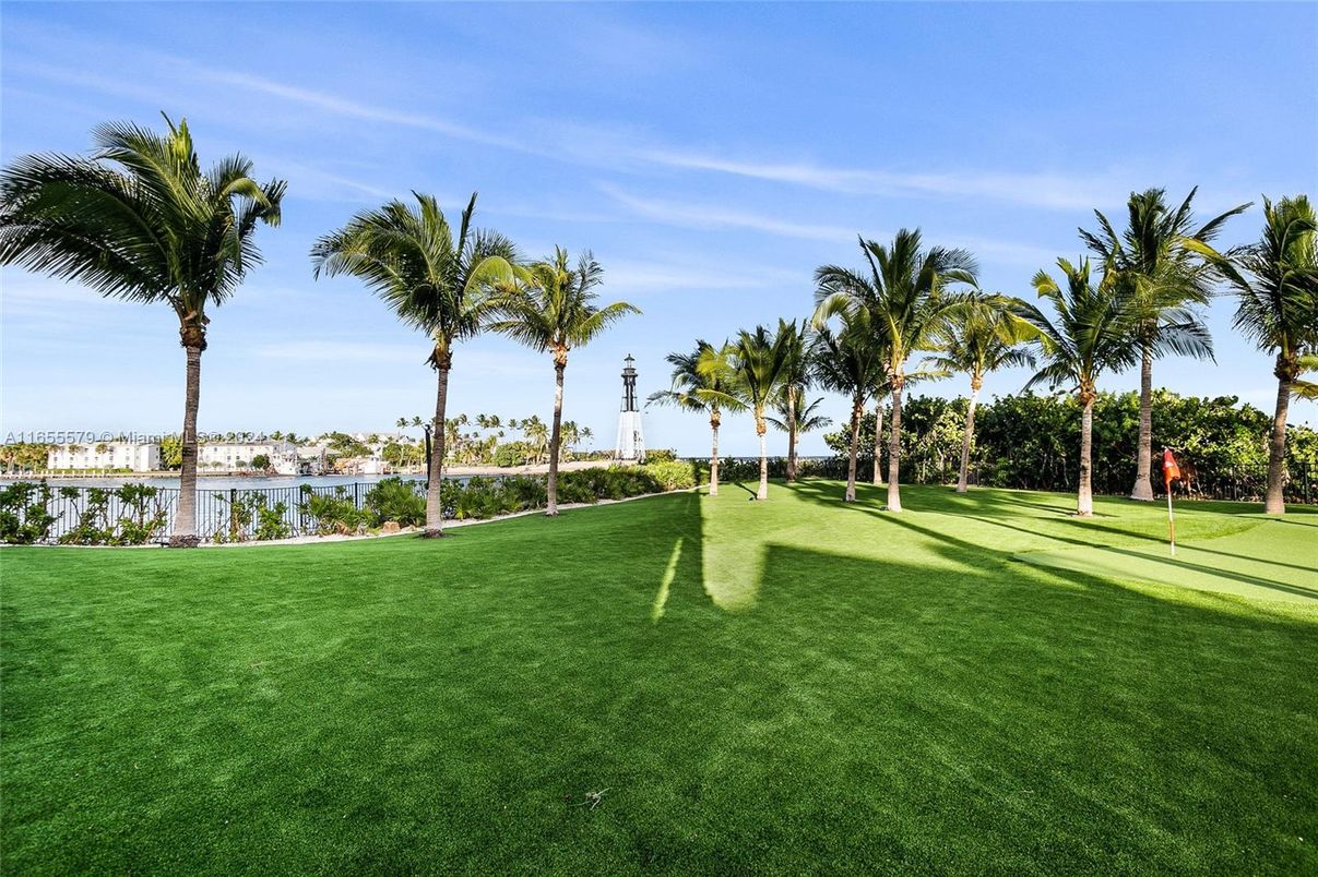 Backyard, Exterior, Water