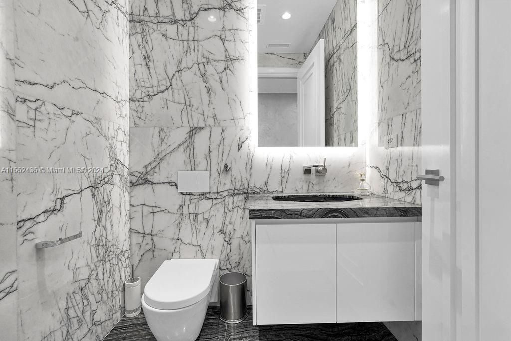 Bathroom, Interior, Marble Walls, Recessed Lighting