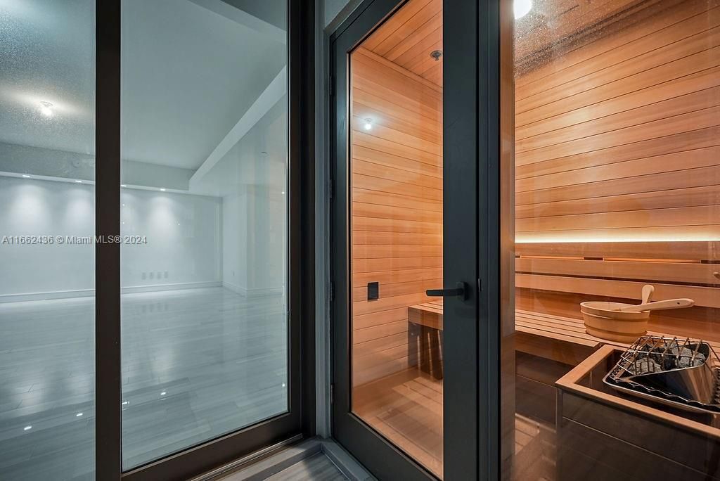 Interior, Recessed Lighting, Sauna Room