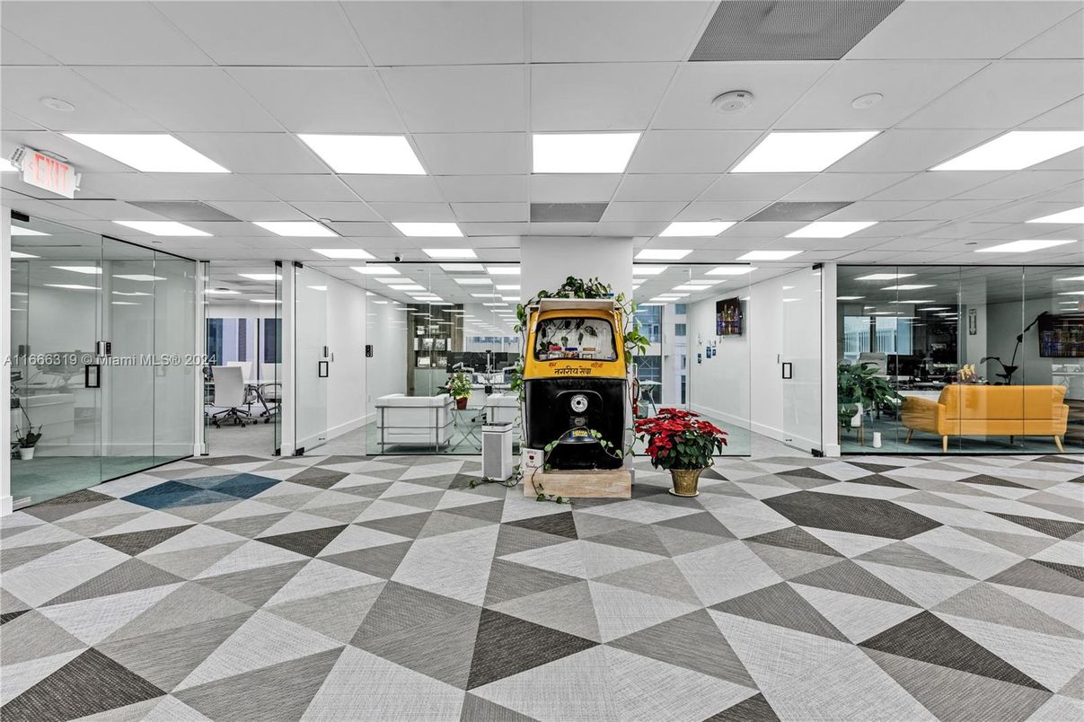 Fireplace, Interior, Recessed Lighting