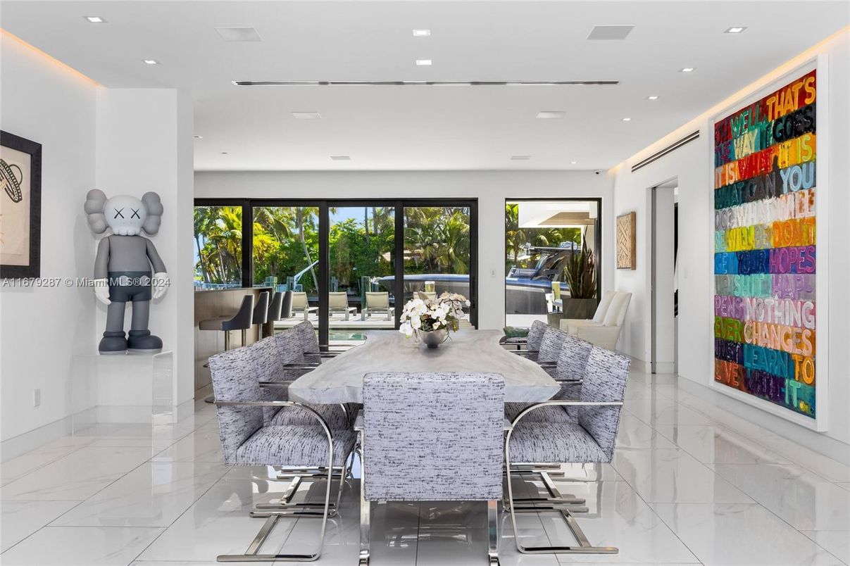 Dining room, Interior, Marble, Recessed Lighting