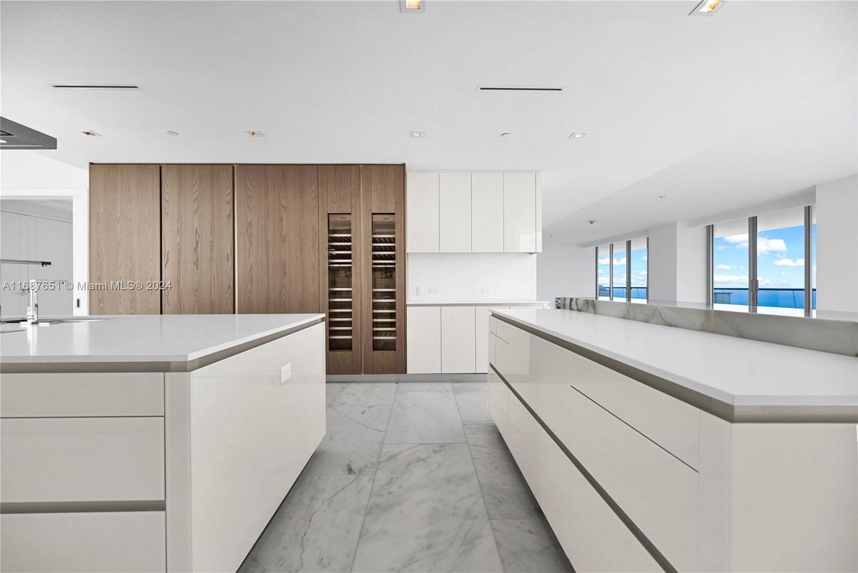 Interior, Kitchen, Marble, Recessed Lighting