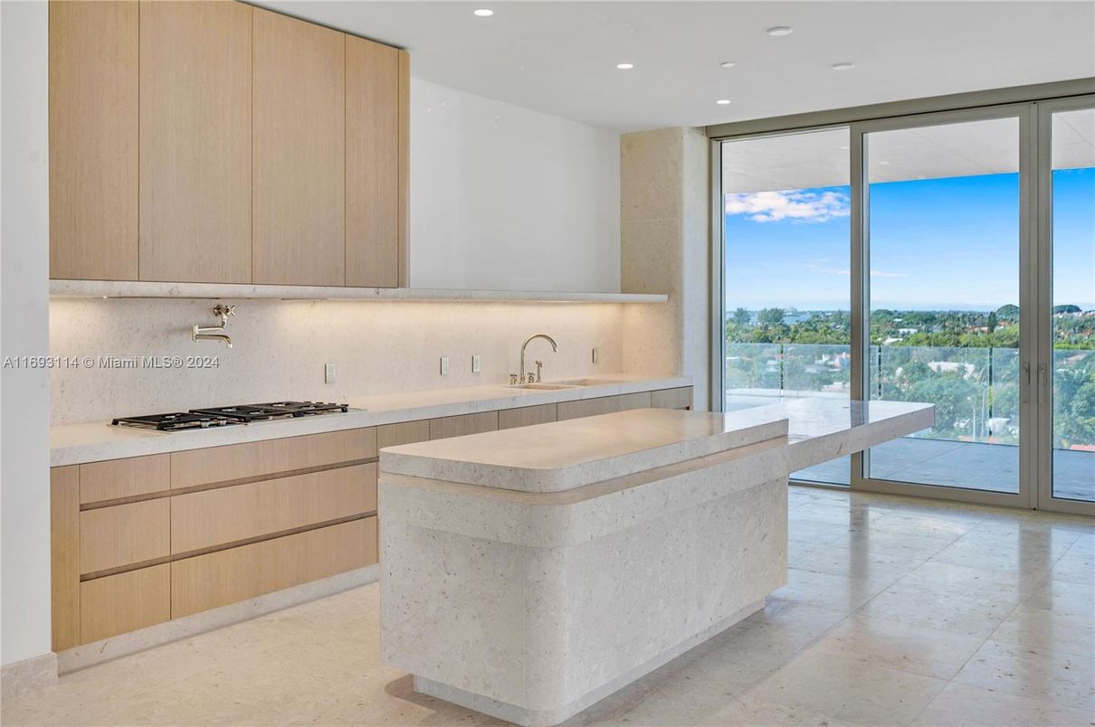 Interior, Kitchen, Recessed Lighting