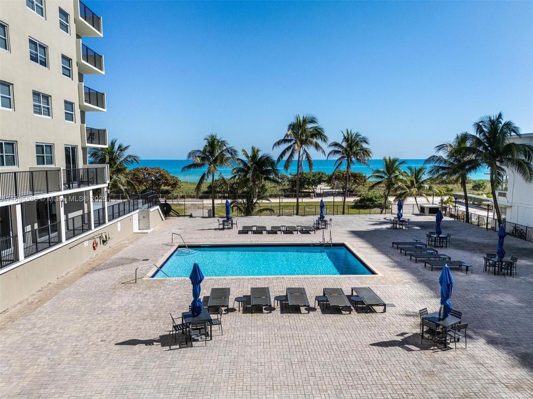 Exterior, Pool, Water